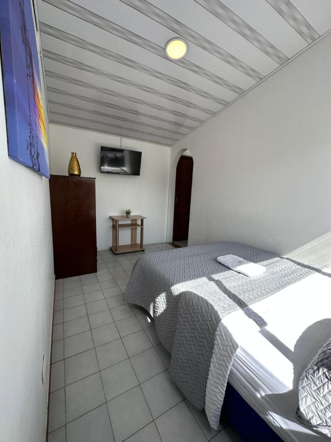Rook Hotel *